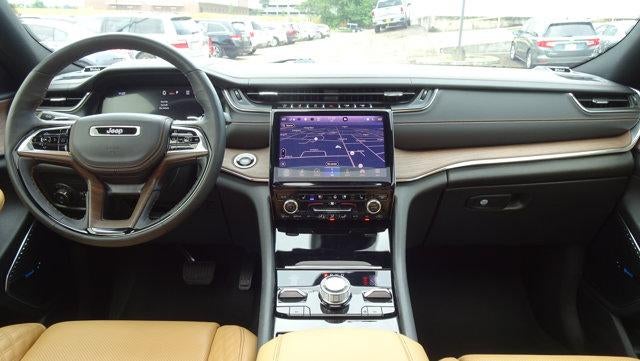 2023 Jeep Grand Cherokee Summit