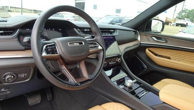 2023 Jeep Grand Cherokee Summit
