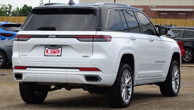 2023 Jeep Grand Cherokee Summit