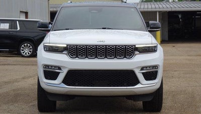 2023 Jeep Grand Cherokee Summit