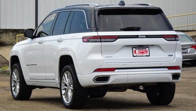 2023 Jeep Grand Cherokee Summit