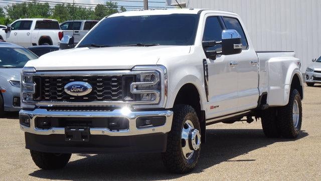 2026 Ford Super Duty F-350 DRW Base