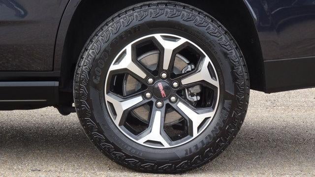 2025 GMC Yukon AT4