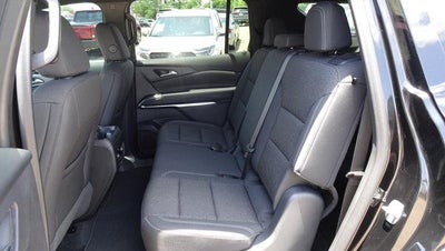 2024 Chevrolet Traverse LS