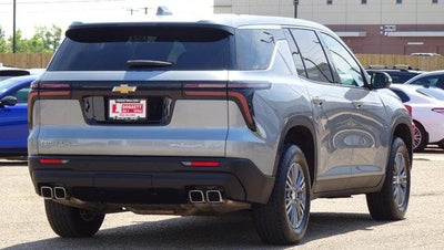 2024 Chevrolet Traverse LS