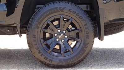 2022 GMC Canyon 4WD AT4 w/Leather