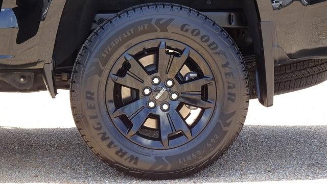 2022 GMC Canyon 4WD AT4 w/Leather