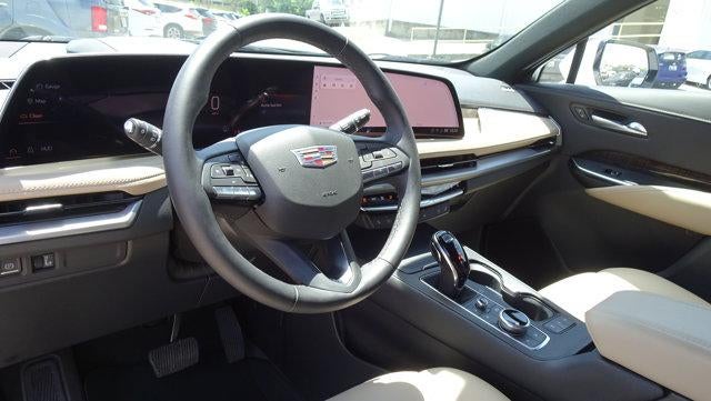 2024 Cadillac XT4 FWD Premium Luxury