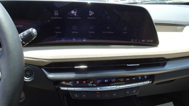 2024 Cadillac XT4 FWD Premium Luxury