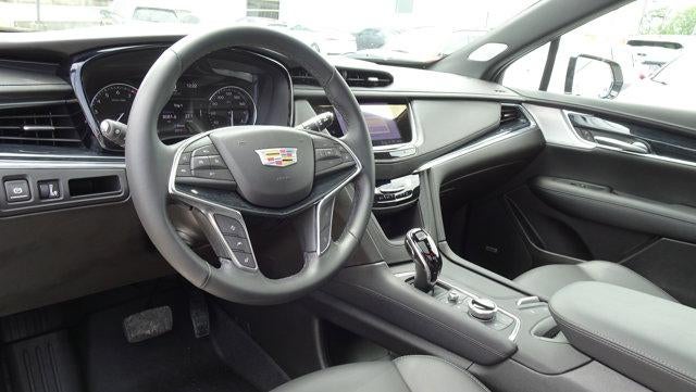 2025 Cadillac XT5 FWD Premium Luxury