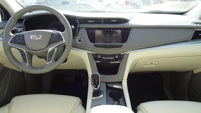 2018 Cadillac XT5 Luxury FWD