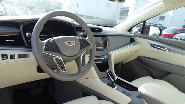 2018 Cadillac XT5 Luxury FWD