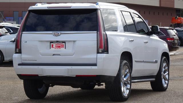 2016 Cadillac Escalade Luxury Collection