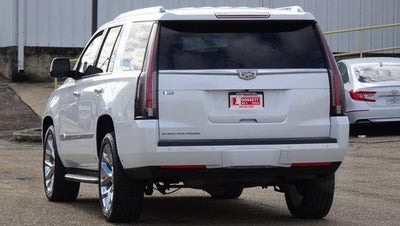 2016 Cadillac Escalade Luxury Collection
