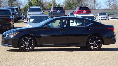 2025 Nissan Altima SR