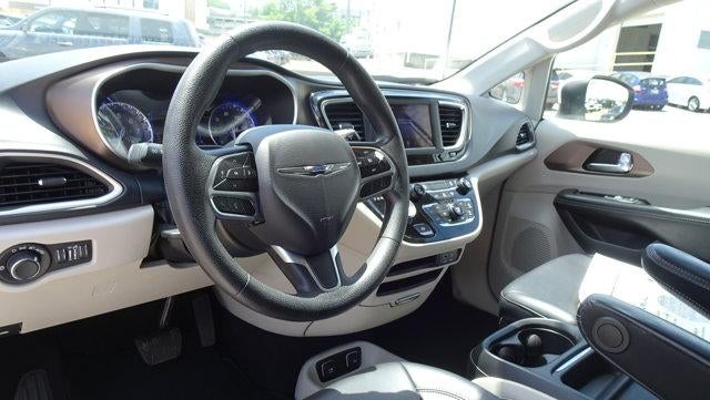 2020 Chrysler Voyager LXI