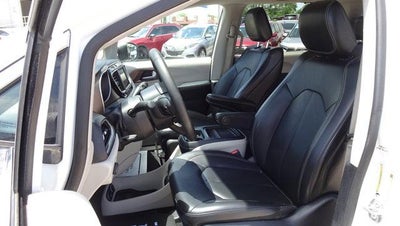 2020 Chrysler Voyager LXI