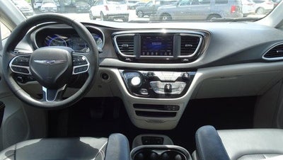 2020 Chrysler Voyager LXI