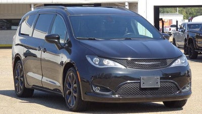 2018 Chrysler Pacifica Touring L Plus