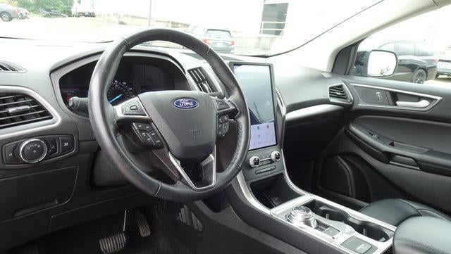 2024 Ford Edge Base