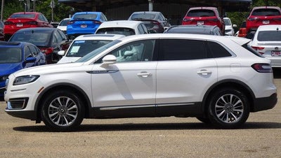 2019 Lincoln Nautilus Select
