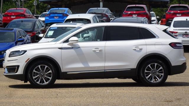 2019 Lincoln Nautilus Select