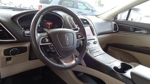 2019 Lincoln Nautilus Select