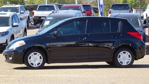2011 Nissan Versa 1.8 S