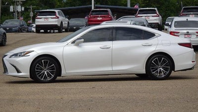 2022 Lexus ES 