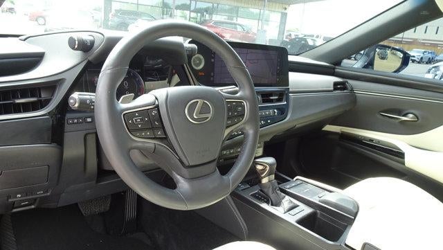 2022 Lexus ES 