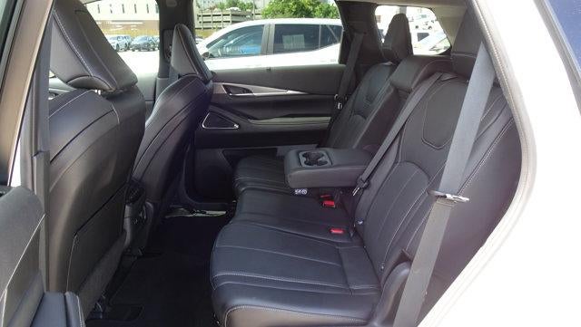 2024 INFINITI QX60 LUXE
