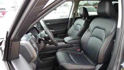 2022 Nissan Pathfinder SL