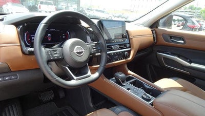 2024 Nissan Pathfinder Platinum