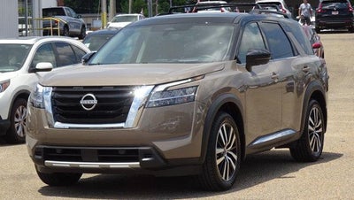 2024 Nissan Pathfinder Platinum