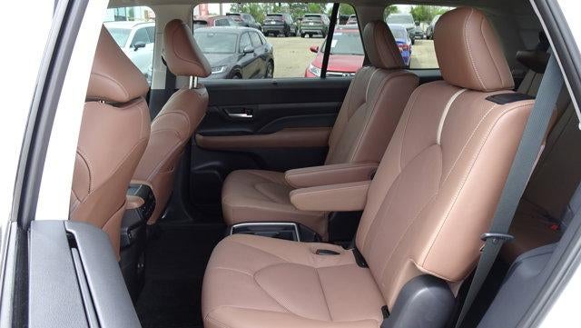 2025 Toyota Grand Highlander Platinum