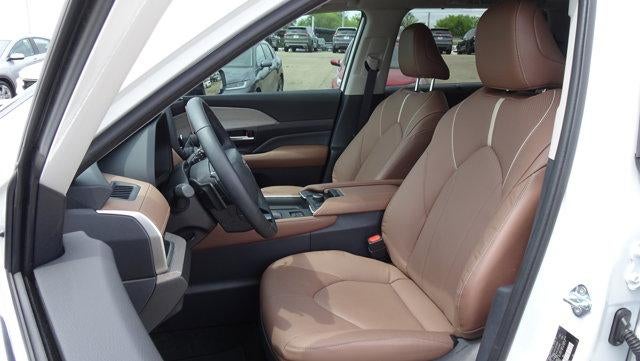 2025 Toyota Grand Highlander Platinum