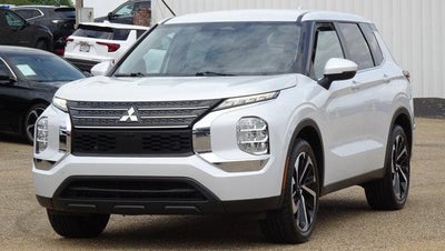 2022 Mitsubishi Outlander ES