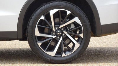 2022 Mitsubishi Outlander ES