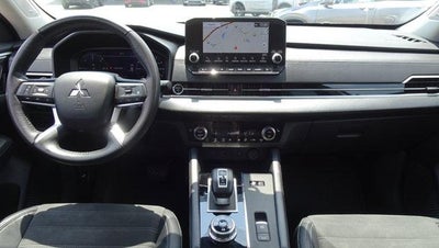 2023 Mitsubishi Outlander PHEV SE