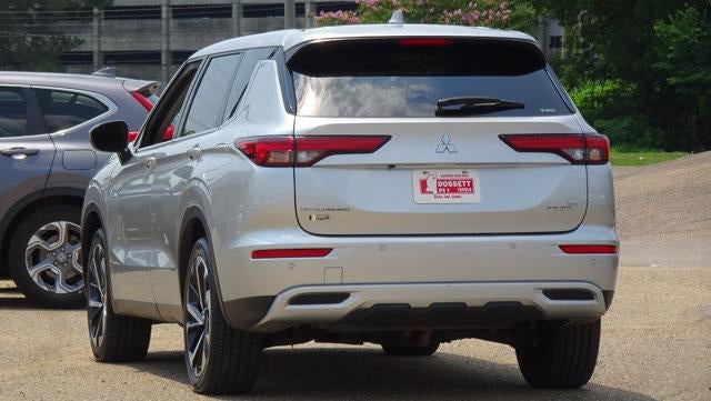 2023 Mitsubishi Outlander PHEV SE