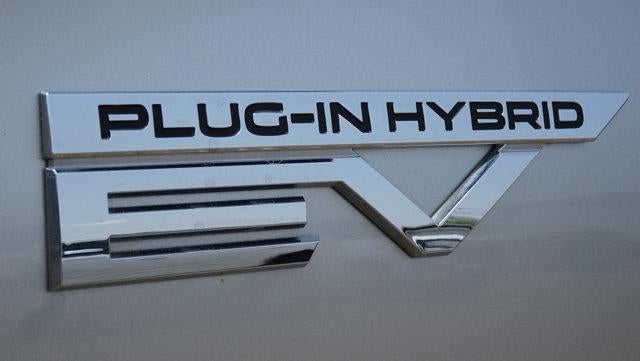 2023 Mitsubishi Outlander PHEV SE