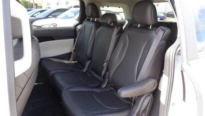 2022 Kia Carnival EX