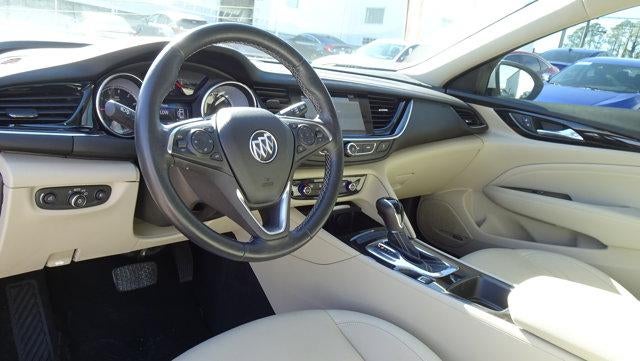 2018 Buick Regal TourX Essence