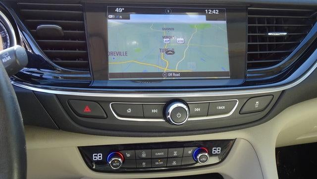 2018 Buick Regal TourX Essence