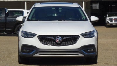 2018 Buick Regal TourX Essence