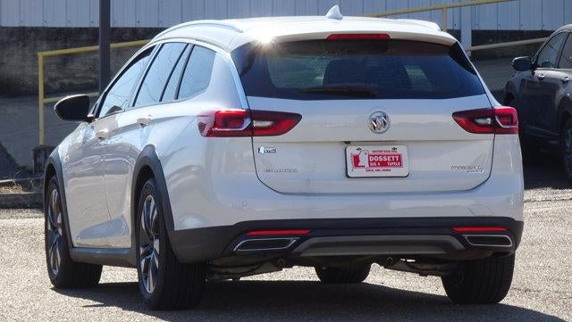 2018 Buick Regal TourX Essence