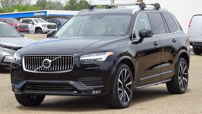 2022 Volvo XC90 Momentum